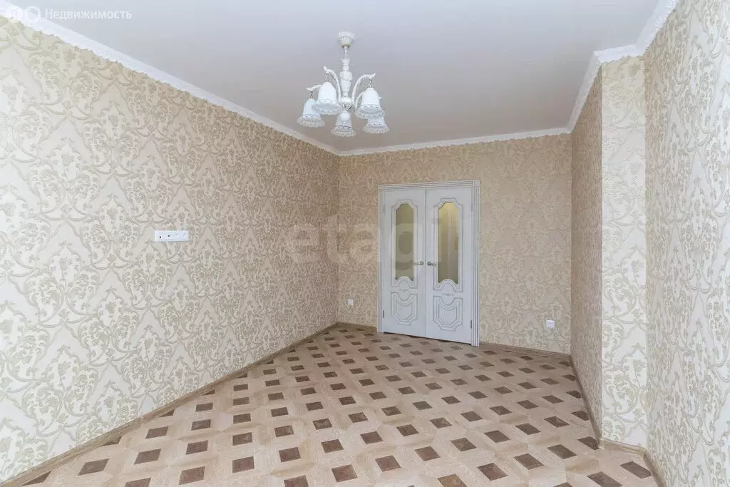 2-комнатная квартира: Тюмень, улица Николая Фёдорова, 17к3 (65.2 м) - Фото 1