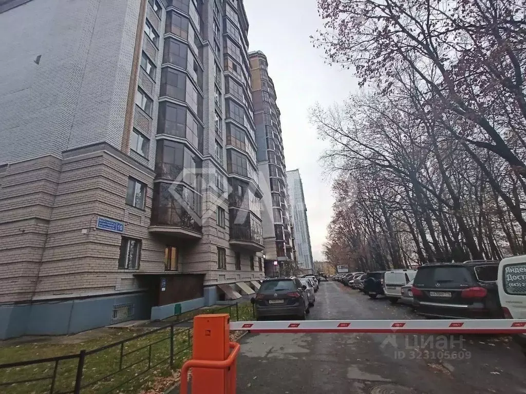 Помещение свободного назначения в Татарстан, Казань ул. Баки Урманче, ... - Фото 1