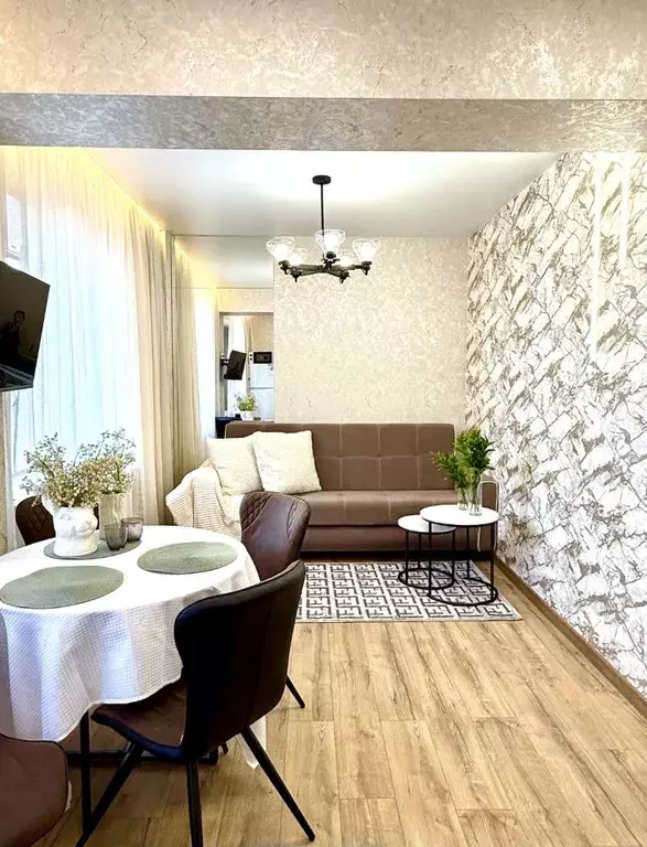 3-к кв. Иркутская область, Ангарск 32-й мкр,  (63.0 м) - Фото 1