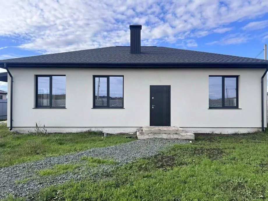 Дом в Крым, Симферопольский район, с. Урожайное ул. Мира (110 м) - Фото 2