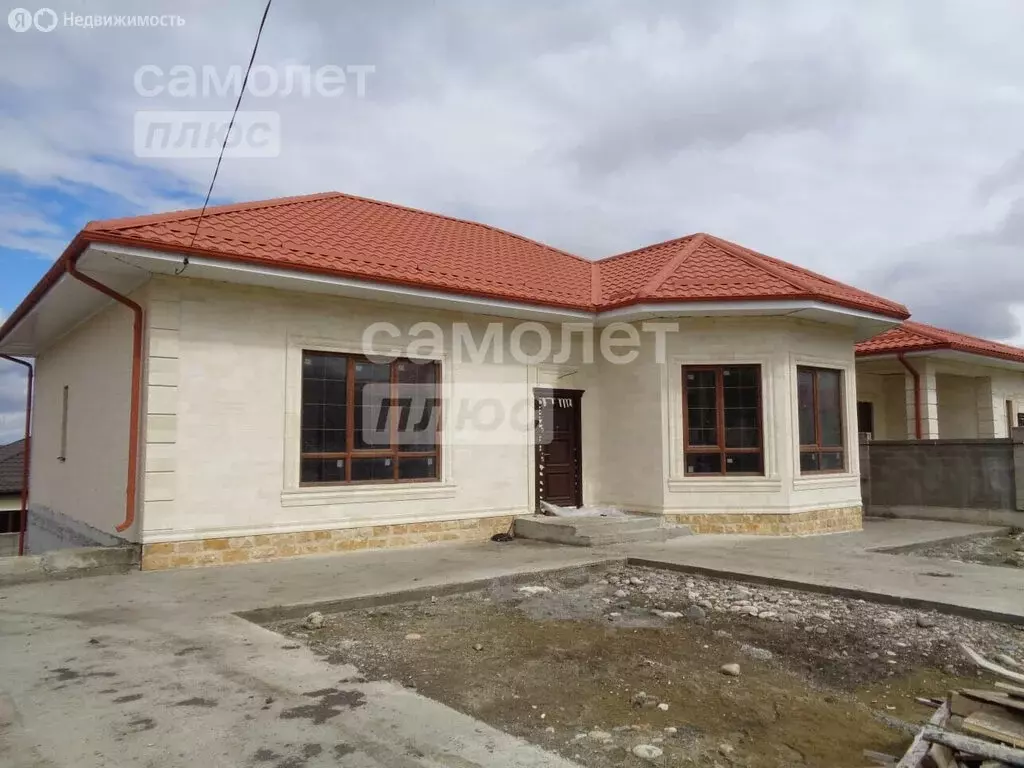 Дом в станица Ессентукская, Дальняя улица, 100 (140 м) - Фото 1