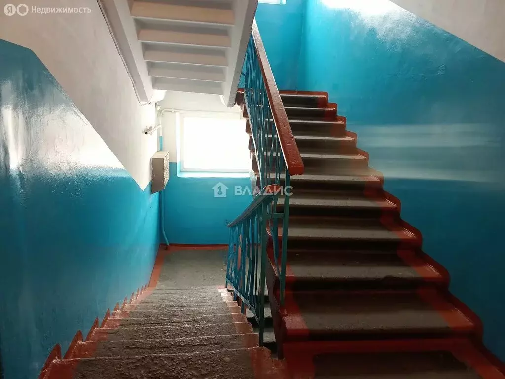 3-комнатная квартира: Райчихинск, улица Свердлова, 3 (56.3 м) - Фото 2