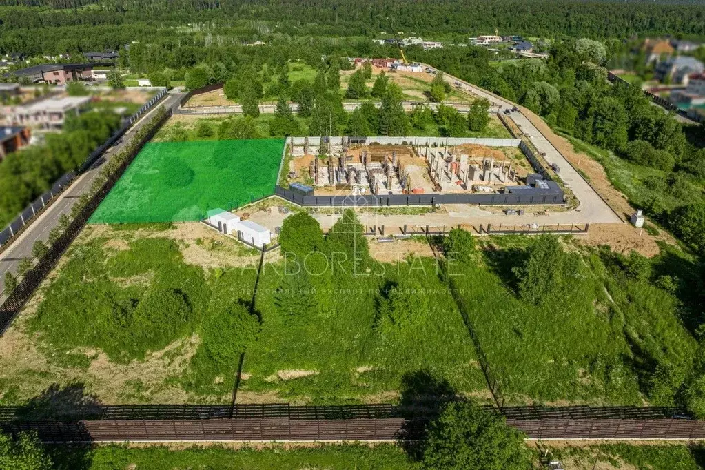 Участок в Московская область, Красногорск городской округ, д. ... - Фото 1