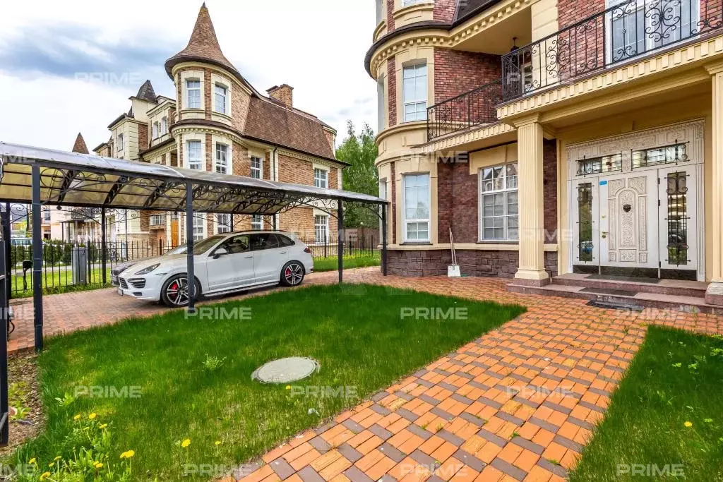 Таунхаус 375 м на участке 3,3 сот. - Фото 0