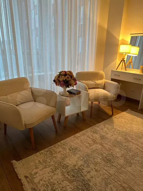 1-к. квартира, 50 м, 4/8 эт. - Фото 1