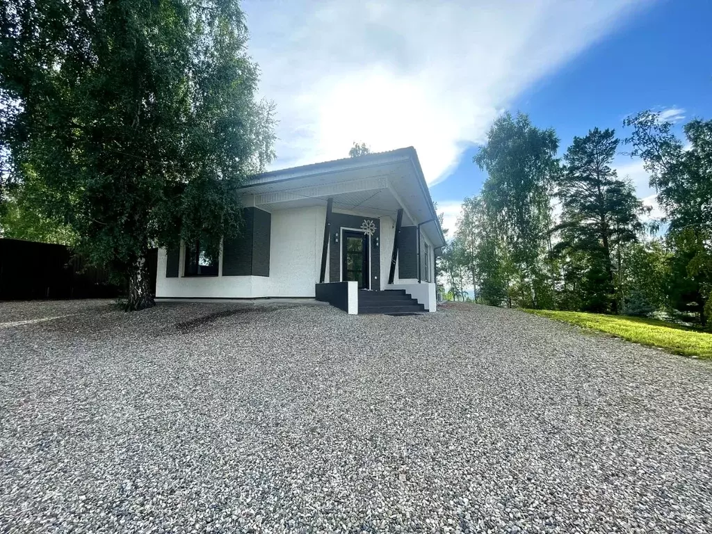 Дом в Иркутская область, Иркутский муниципальный округ, с. Смоленщина ... - Фото 1