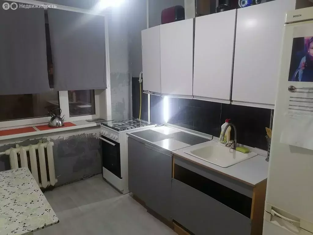 2-комнатная квартира: Якутск, улица Бестужева-Марлинского, 7/5 (50 м) - Фото 1