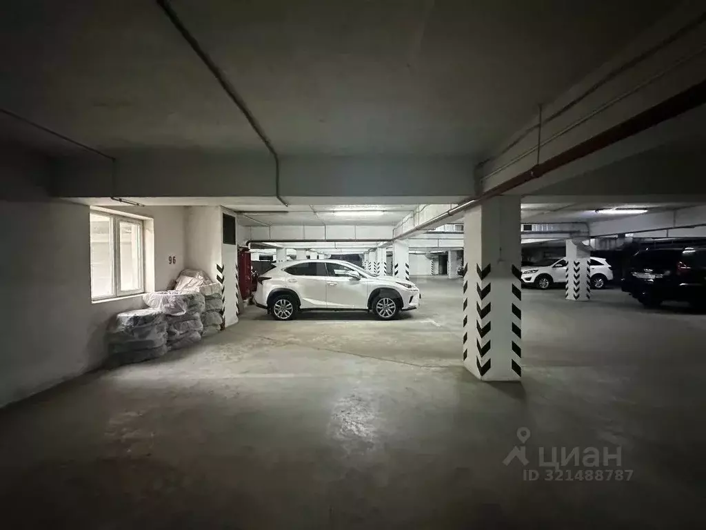 Гараж в Крым, Алушта ул. Школьная (18 м) - Фото 2