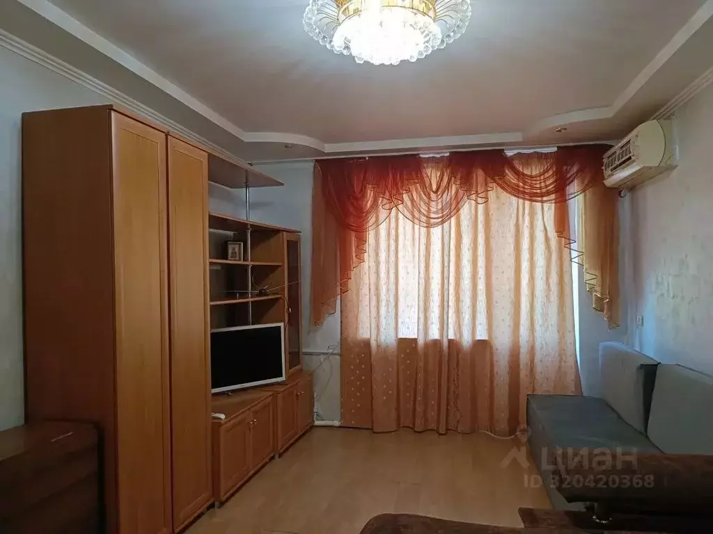 3-к кв. Ростовская область, Шахты Красинская ул., 56Б (70.0 м) - Фото 0