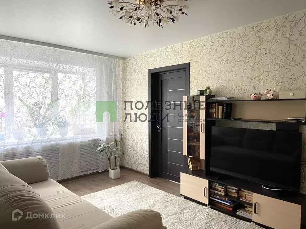 Продаётся 4-к квартира, 60.8 м - Фото 0