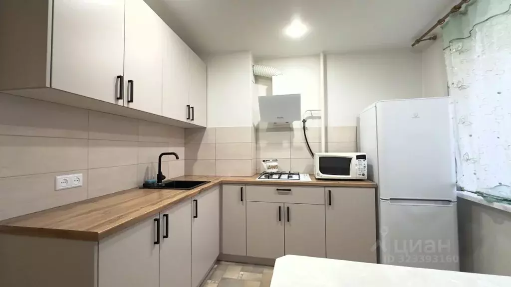 2-к кв. Волгоградская область, Волгоград бул. 30-летия Победы, 17д ... - Фото 1