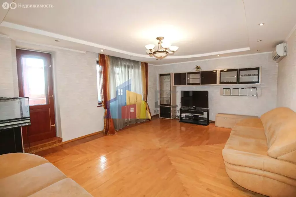 3-комнатная квартира: Тула, улица Кирова, 17 (102 м) - Фото 1