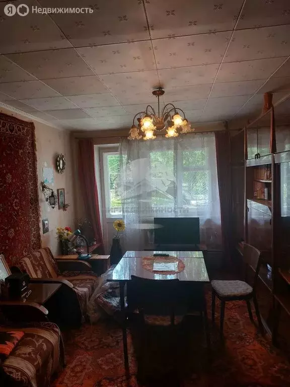 3-комнатная квартира: Великий Новгород, район Софийская сторона, улица ... - Фото 1