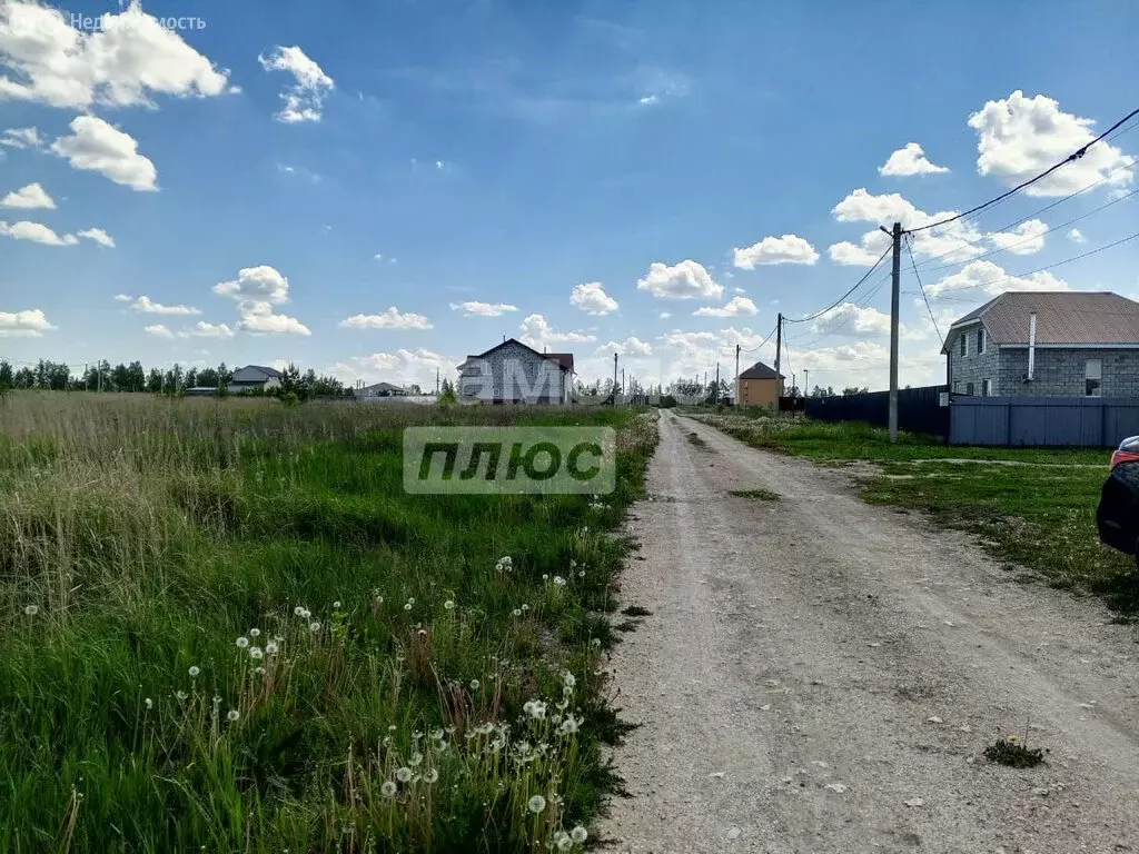 Дом в село Сенцово, Ромашковая улица, 27 (100 м) - Фото 1