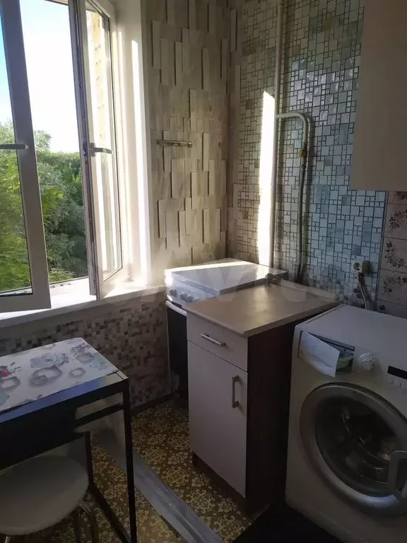 Комната 13 м в 3-к., 6/9 эт. - Фото 1