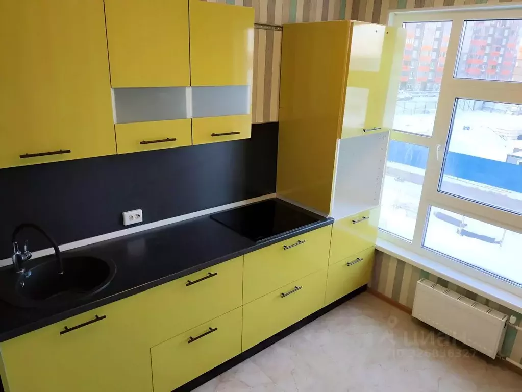 3-к кв. Ленинградская область, Мурино Всеволожский район, ул. Шоссе в ... - Фото 1