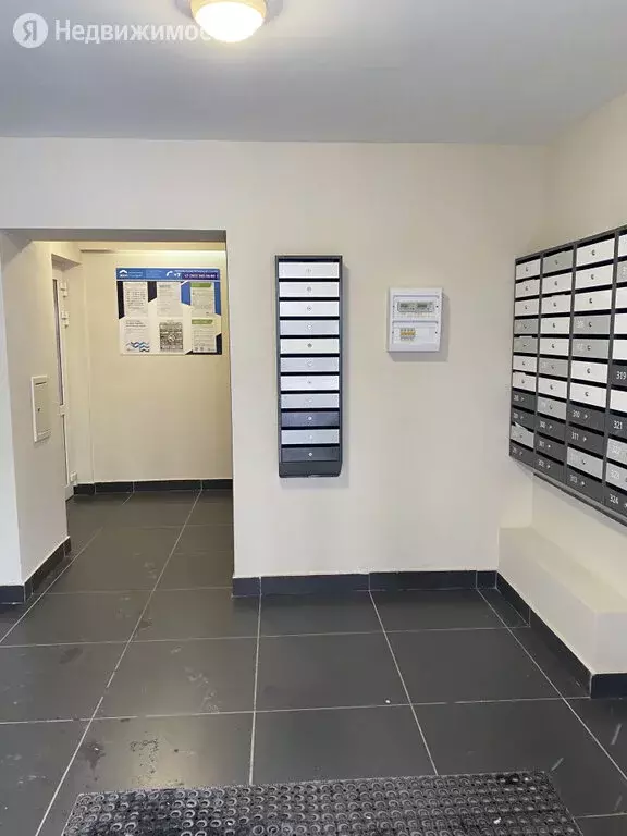 Квартира-студия: Екатеринбург, улица Евгения Савкова, 44Б (23.4 м) - Фото 1