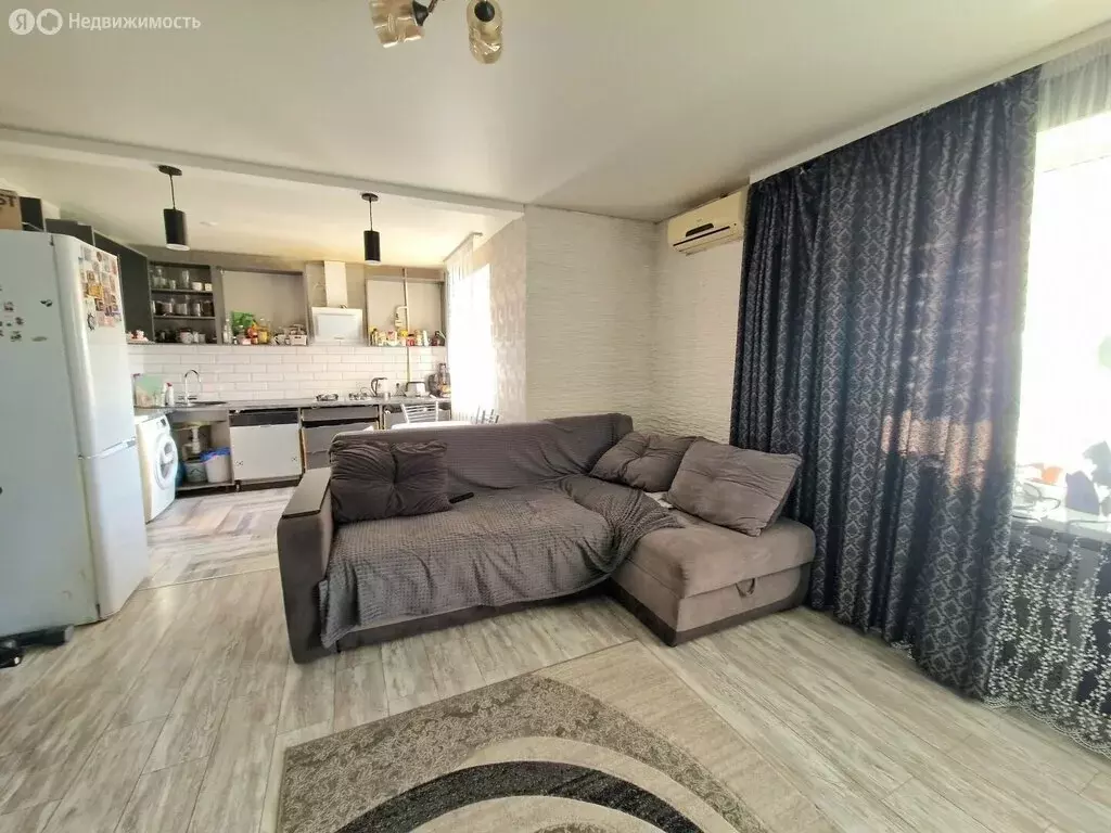 3-комнатная квартира: Волгоград, проспект Металлургов, 78 (60 м) - Фото 1