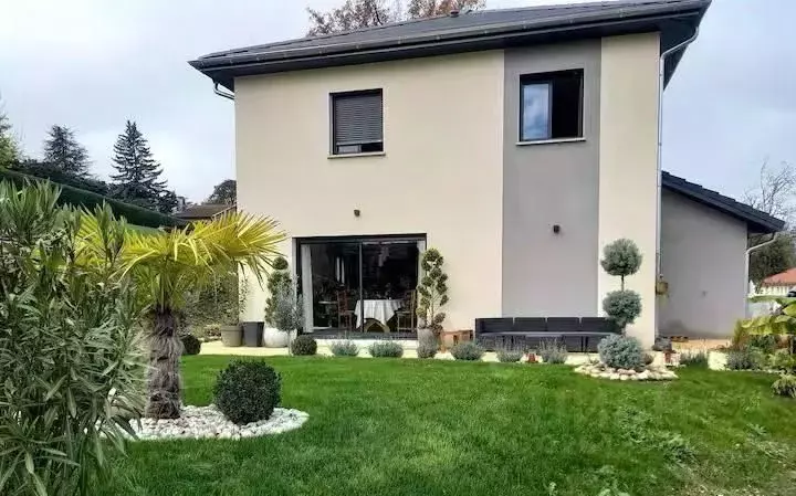 Дом в Краснодарский край, Сочи городской округ, с. Молдовка ул. ... - Фото 1