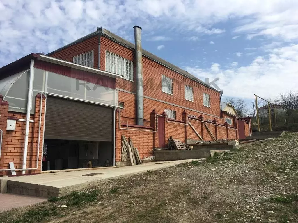 Дом в Адыгея, Майкоп ул. 2-я Ветеранов, 1 (447 м) - Фото 1