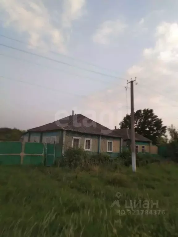 Дом в Белгородская область, Старооскольский городской округ, с. ... - Фото 2