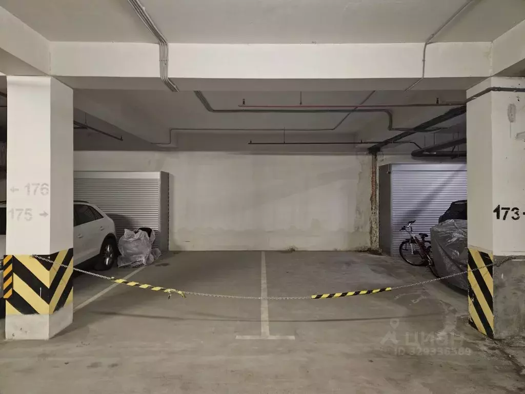 Гараж в Московская область, Красногорск городской округ, д. Глухово ... - Фото 1