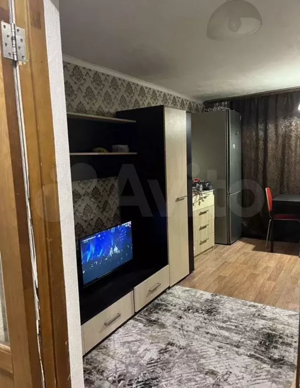 2-к. квартира, 43 м, 1/3 эт. - Фото 1