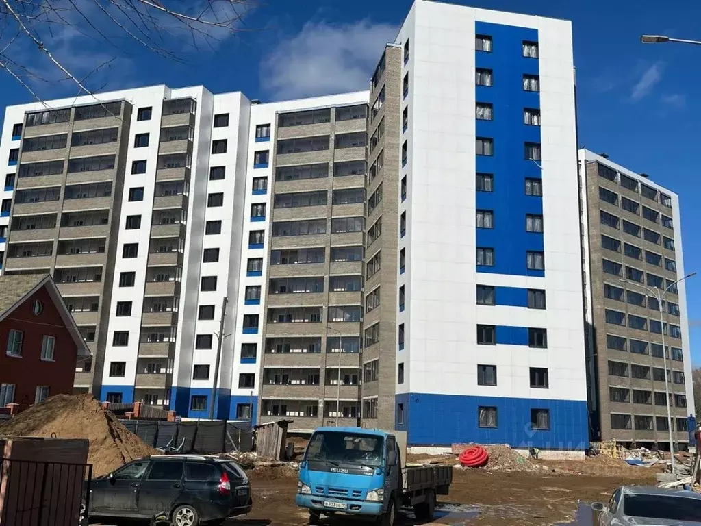2-к кв. Коми, Сыктывкар Интернациональная ул., 215 (59.0 м) - Фото 0