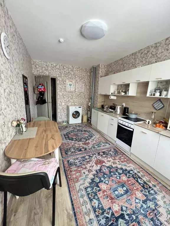 3-к кв. Омская область, Омск проезд 6-й Амурский, 6 (77.1 м) - Фото 0