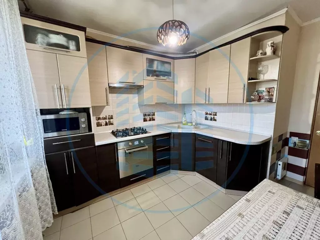 3-к кв. Ставропольский край, Ессентуки Пятигорская ул., 121к1 (73.7 м) - Фото 0