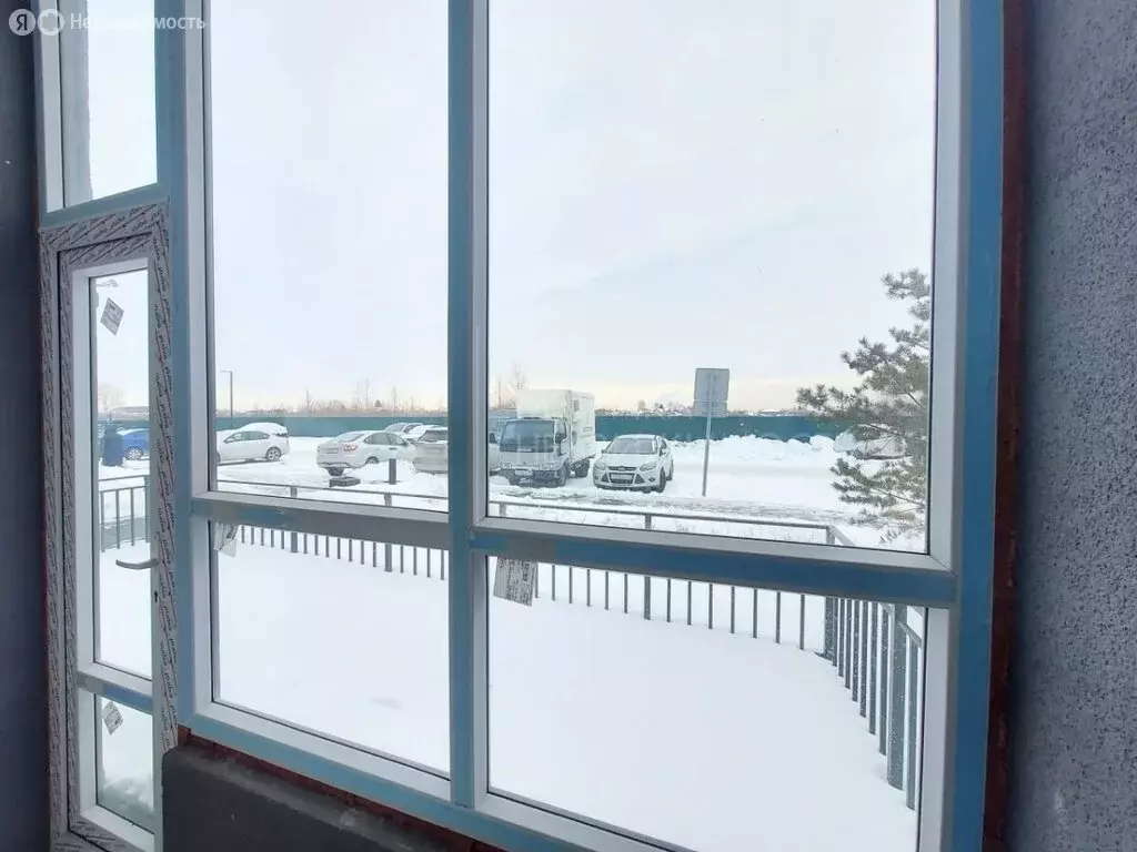 1-комнатная квартира: Тюмень, улица Сергея Свиридова, 5 (38.4 м) - Фото 0