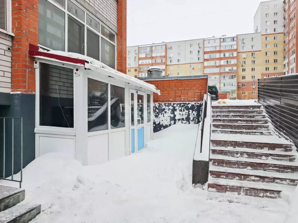 Помещение свободного назначения в Тюменская область, Тюмень Солнечный ... - Фото 2