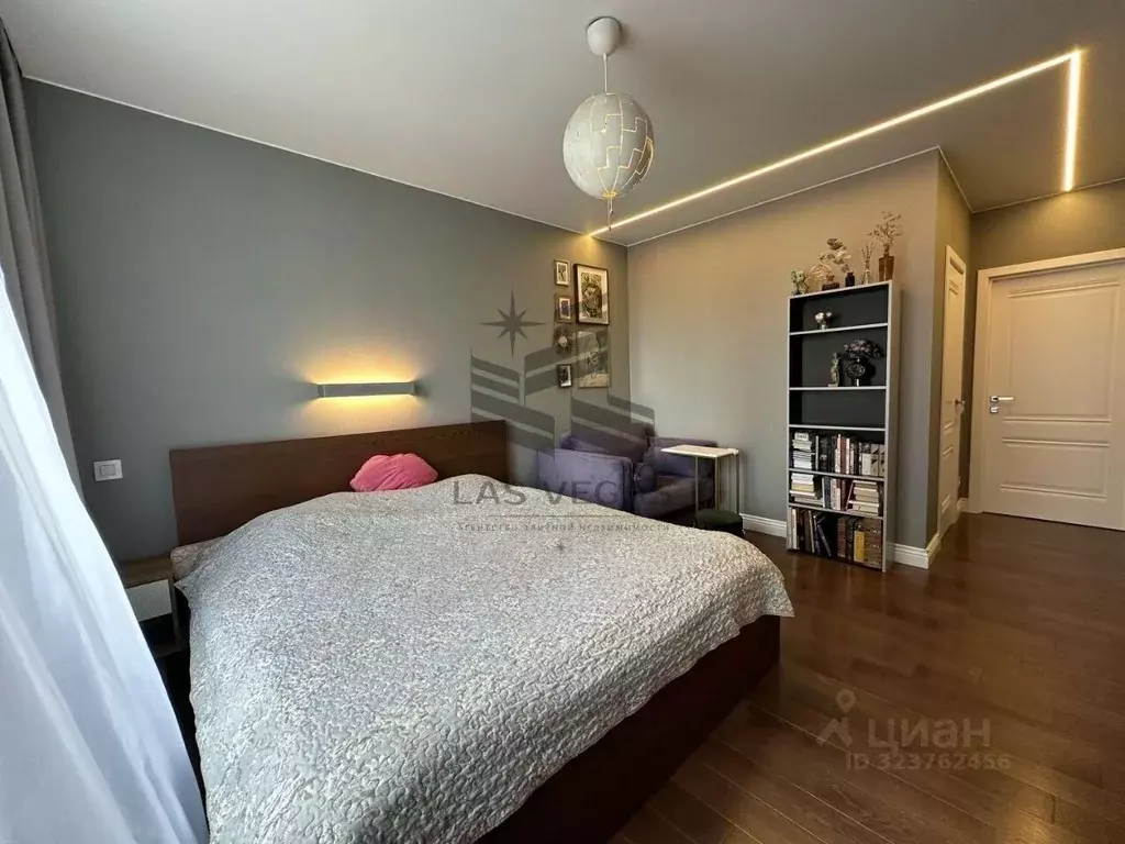 3-к кв. Санкт-Петербург Кременчугская ул., 9К1 (70.0 м) - Фото 1