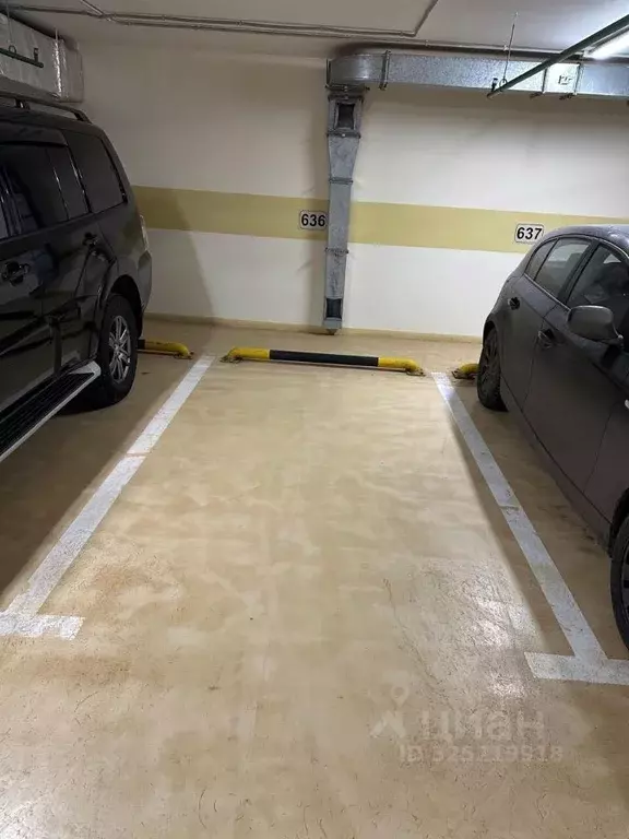 Гараж в Москва 4-й Добрынинский пер., 8 (10 м) - Фото 0