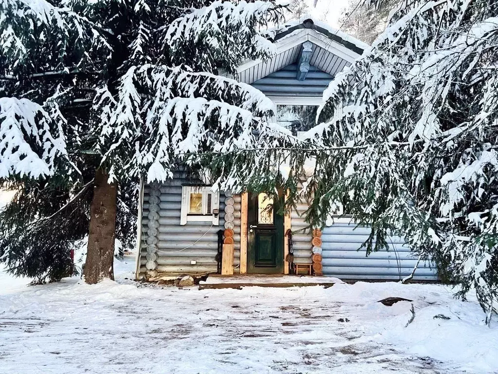 Дом в Ленинградская область, Приозерский район, пос. Сосново ул. ... - Фото 1