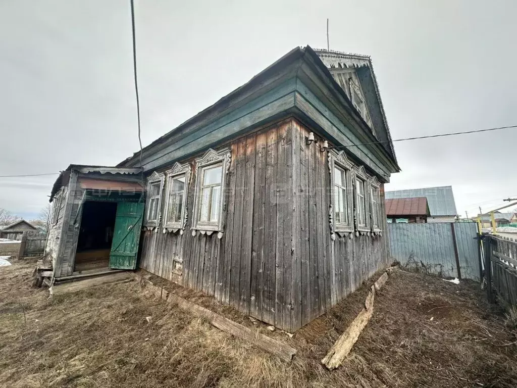 Дом в Татарстан, Атнинский район, с. Большая Атня ул. Карла Маркса, 69 ... - Фото 1