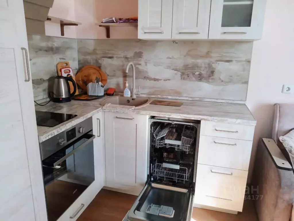 1-к кв. Свердловская область, Екатеринбург Уктус жилрайон, Светлый ... - Фото 2