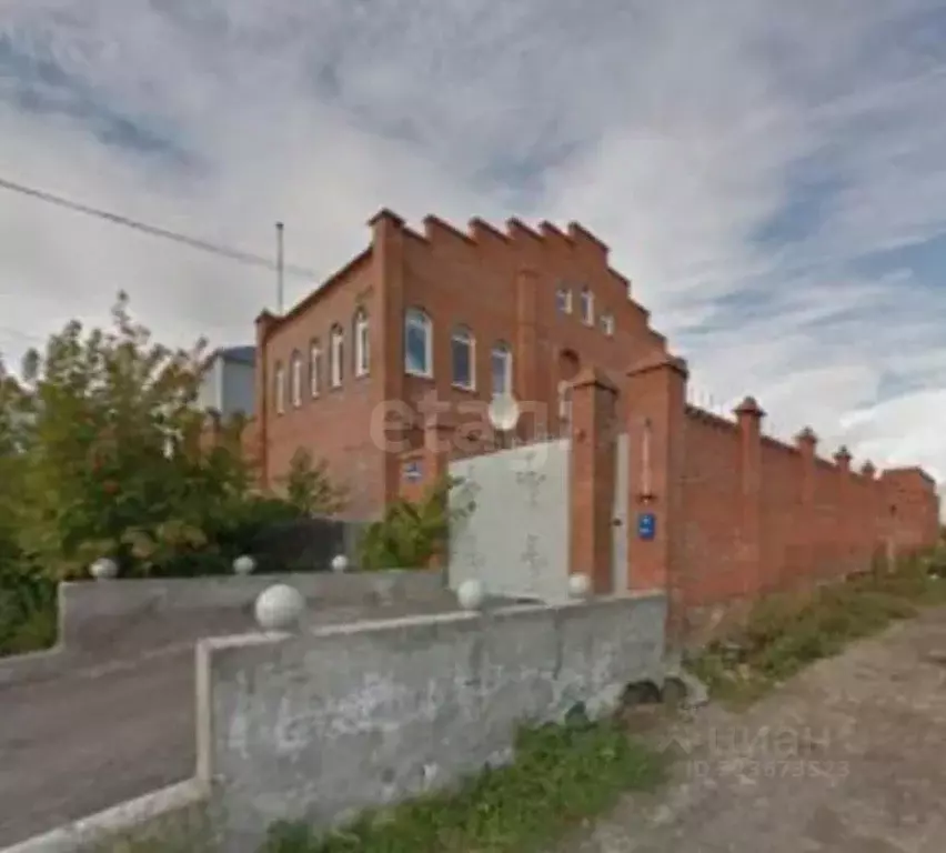 Дом в Красноярский край, Красноярск ул. 4-я Таймырская, 2Г (220 м) - Фото 1