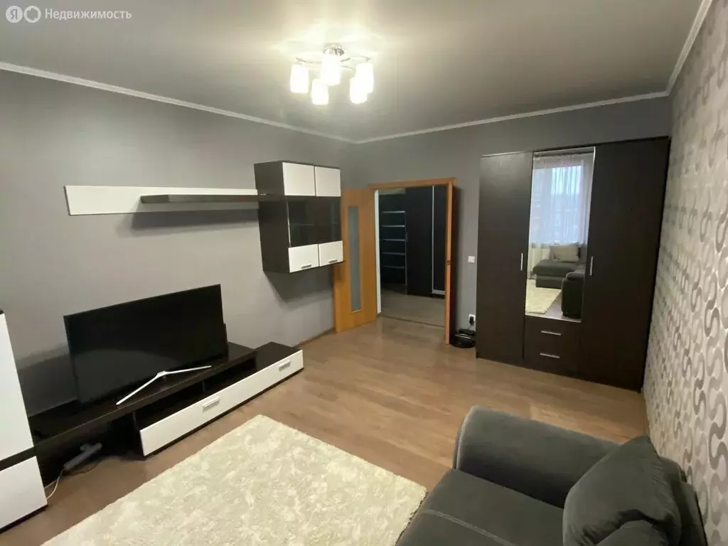 2-комнатная квартира: Краснодар, Ленинский переулок, 20/1к10 (74 м) - Фото 1