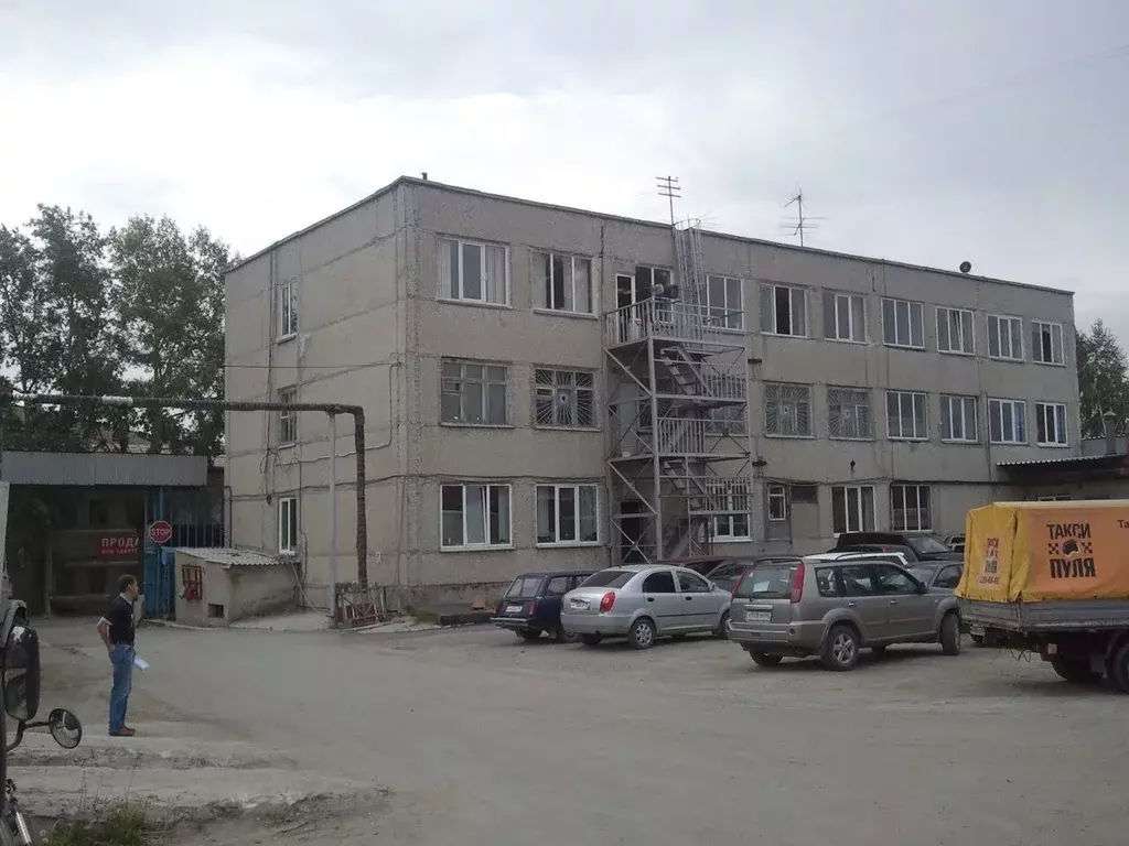 Офис в Свердловская область, Екатеринбург ул. Лукиных, 1А/2 (35 м) - Фото 2