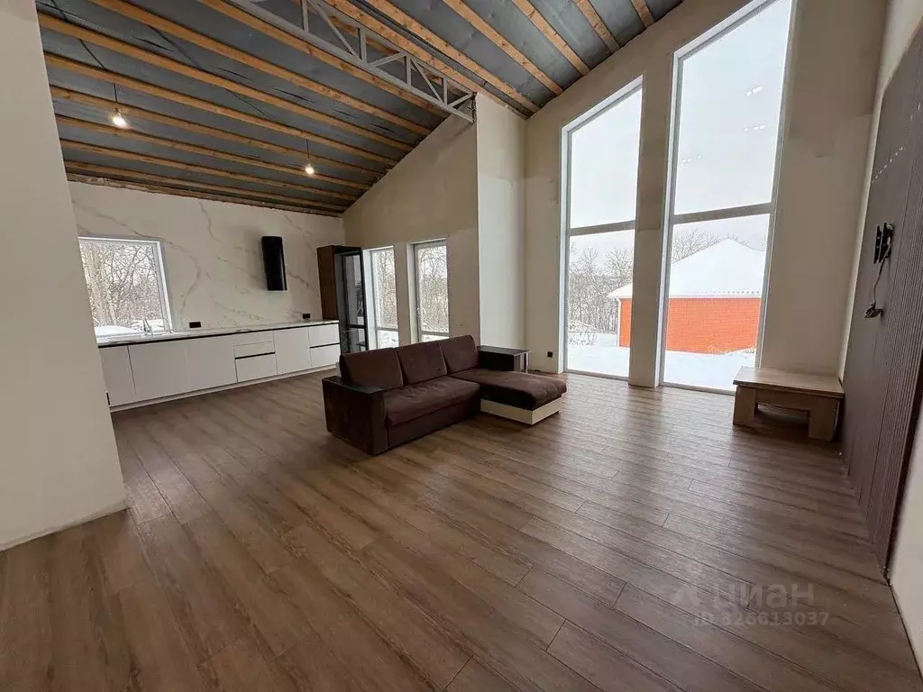 Дом в Белгородская область, Белгородский район, Пушкарское с/пос, с. ... - Фото 1