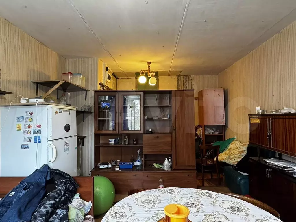 Комната 18 м в 8-к., 4/9 эт. - Фото 1