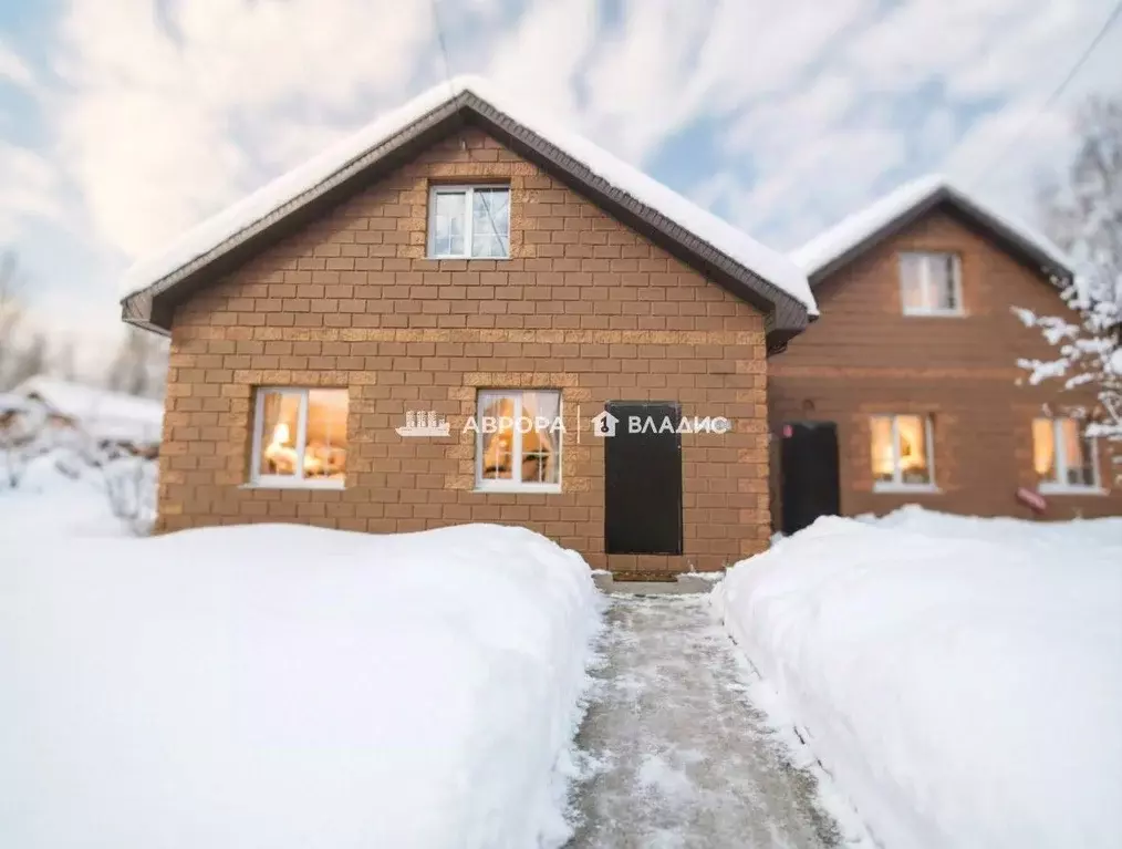 Дом в Челябинская область, Магнитогорск ул. Золотистая (70 м) - Фото 1