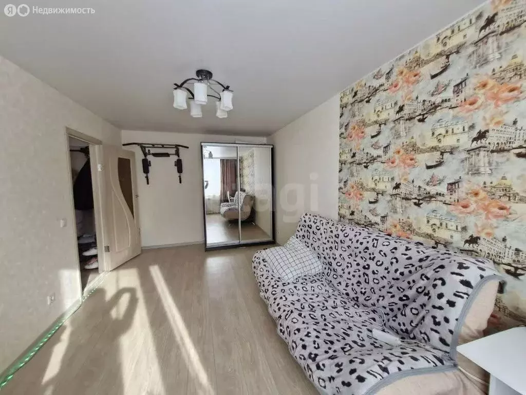 1-комнатная квартира: Чебоксары, улица Академика В.Н.Челомея, 5 (31 м) - Фото 1