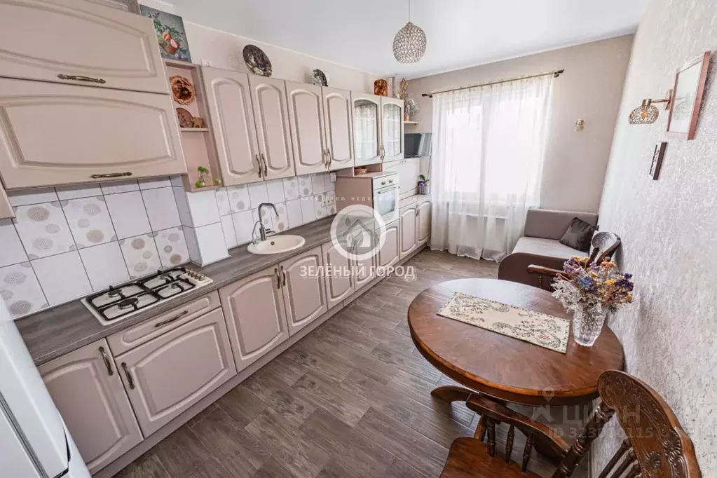 1-к кв. Калининградская область, Светлогорск Сосновая ул., 8 (50.1 м) - Фото 0