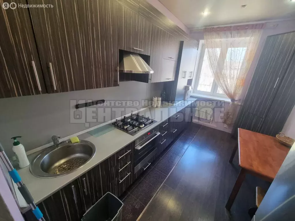 3-комнатная квартира: Смоленск, улица Крупской, 63/2 (72.1 м) - Фото 1