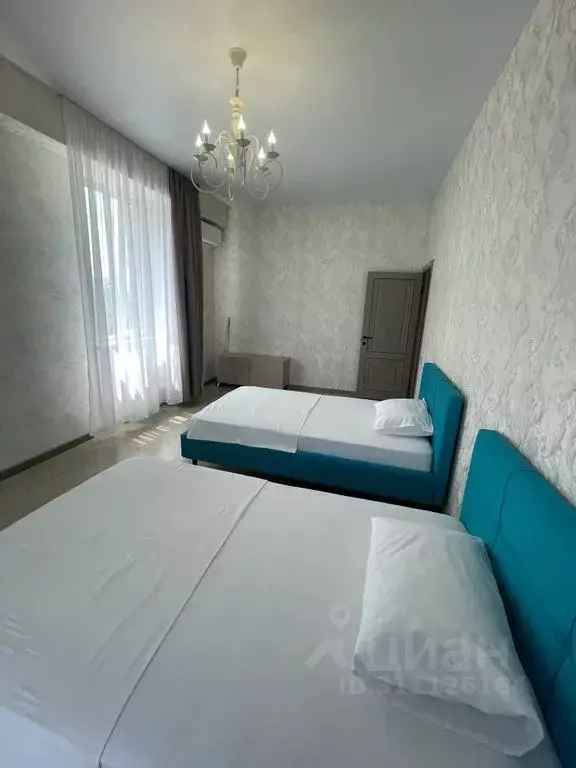 2-к кв. Ставропольский край, Ессентуки Интернациональная ул., 31 (85.0 ... - Фото 0
