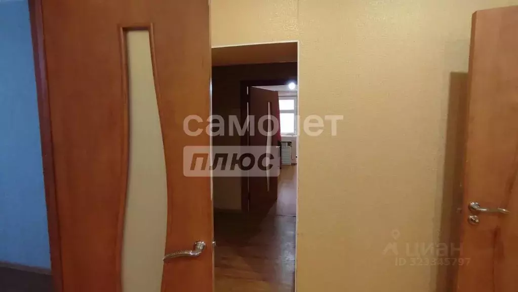 2-к кв. Белгородская область, Старый Оскол Дубрава мкр, 3 кв-л, 1 ... - Фото 2