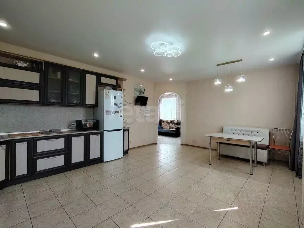 Дом в Брянская область, Трубчевский район, Телецкое с/пос, д. Красное ... - Фото 1