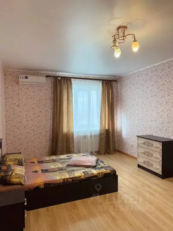 2-к кв. Оренбургская область, Оренбург ул. Орджоникидзе, 86 (70.0 м) - Фото 0